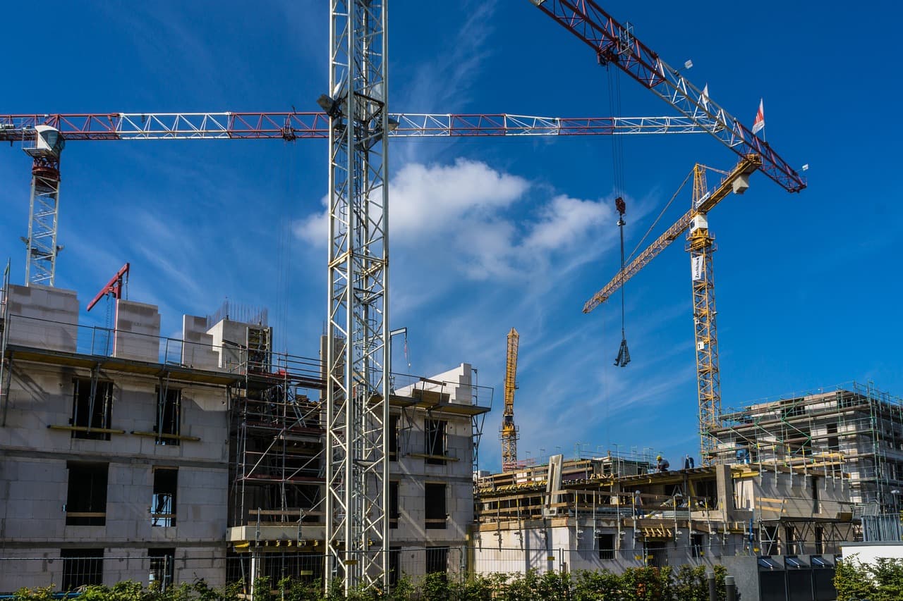 architect visiting construction site
